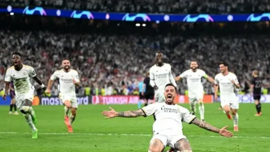 دوسرا گول کرنے کے بعد جوسیلو جشن مناتے ہوئے